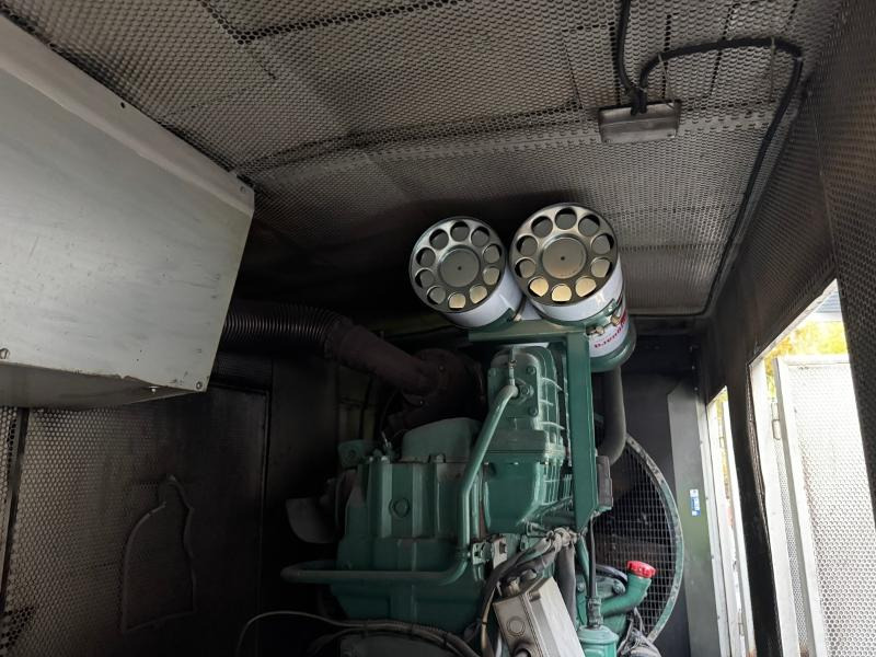 Strømaggregat med Volvo Penta motor Stamford 325 kVA generator в лизинг Strømaggregat med Volvo Penta motor Stamford 325 kVA generator: фото 12 Strømaggregat med Volvo Penta motor Stamford 325 kVA generator в лизинг Strømaggregat med Volvo Penta motor Stamford 325 kVA generator: фото 12