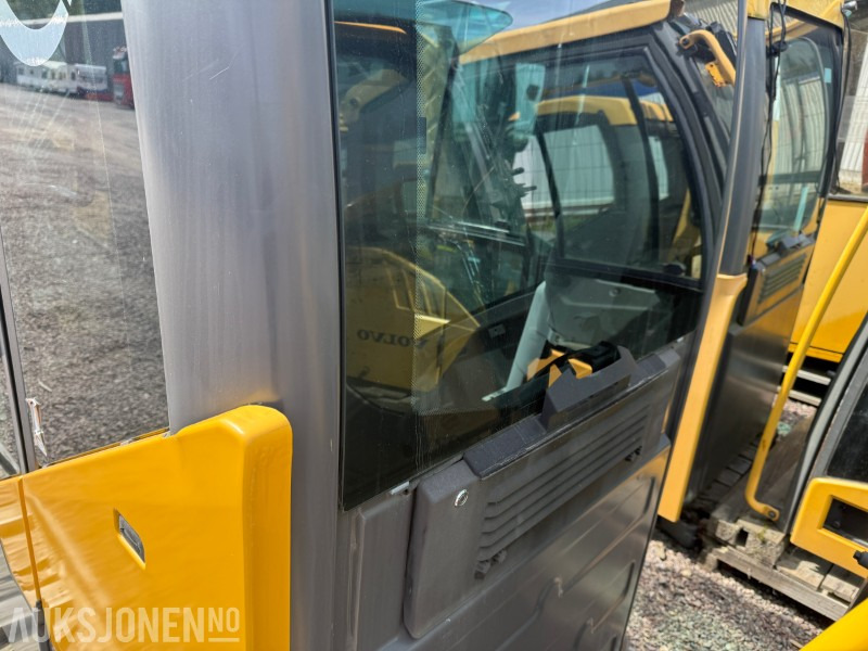 Volvo Førerhus til EC140E, EC160E, EC180E, EW160E, EWR150E, EWR170E - Строительное оборудование: фото 5 Volvo Førerhus til EC140E, EC160E, EC180E, EW160E, EWR150E, EWR170E - Строительное оборудование: фото 5