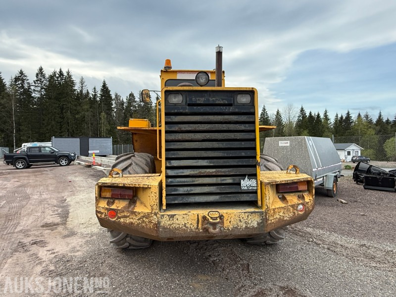 Volvo L120 Hjullaster - 4x4 - Gjerstad 2900L skuff - Nylig byttet dekk - Vekt montert - Колёсный погрузчик: фото 5 Volvo L120 Hjullaster - 4x4 - Gjerstad 2900L skuff - Nylig byttet dekk - Vekt montert - Колёсный погрузчик: фото 5
