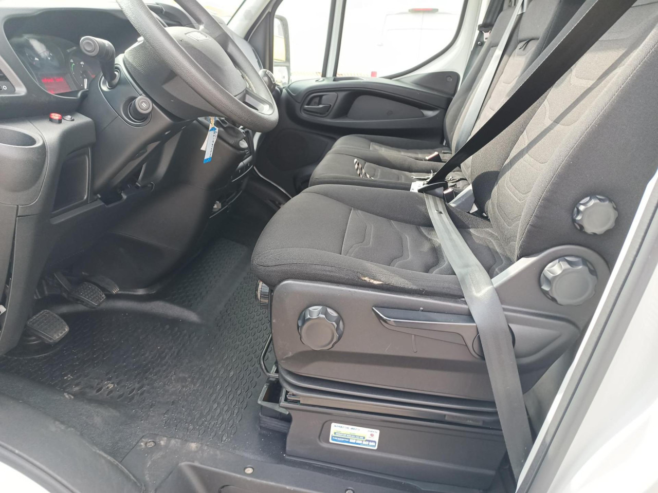 Фургон-рефрижератор IVECO Daily 50C15HZ: фото 6