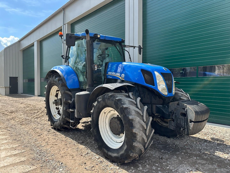 New Holland T7.235 Power Command - Трактор: фото 2 New Holland T7.235 Power Command - Трактор: фото 2