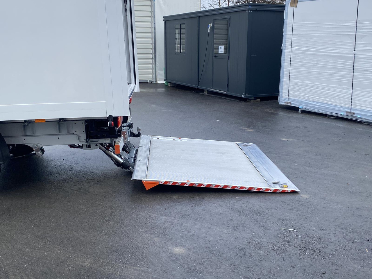 Новый Фургон с закрытым кузовом CITROEN JUMPER L4 1+2, 180PS, 2.2L | ALU-BOX 4200mm + LADERAMPE + LAGER: фото 16 Новый Фургон с закрытым кузовом CITROEN JUMPER L4 1+2, 180PS, 2.2L | ALU-BOX 4200mm + LADERAMPE + LAGER: фото 16