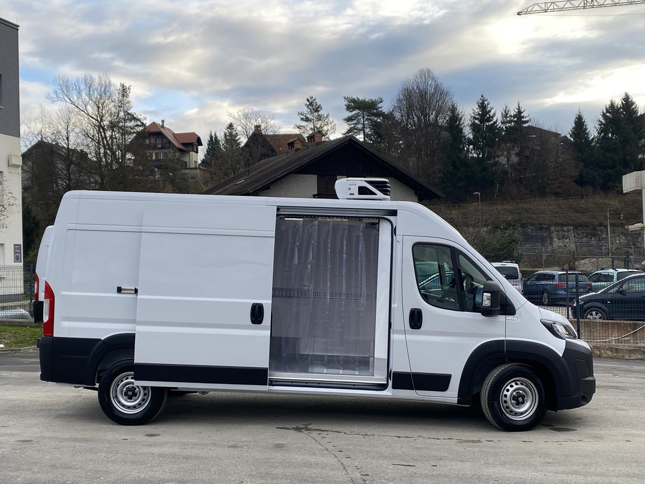 FIAT DUCATO L3H2 180PS BASE HEAVY / FRISCHDIENST + XARIOS 300 12-380V + Heizung - Фургон-рефрижератор: фото 2 FIAT DUCATO L3H2 180PS BASE HEAVY / FRISCHDIENST + XARIOS 300 12-380V + Heizung - Фургон-рефрижератор: фото 2