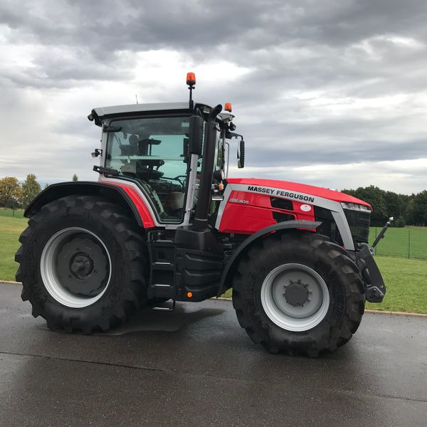 Massey Ferguson MF 8S.305 Exclusive - Трактор: фото 1 Massey Ferguson MF 8S.305 Exclusive - Трактор: фото 1