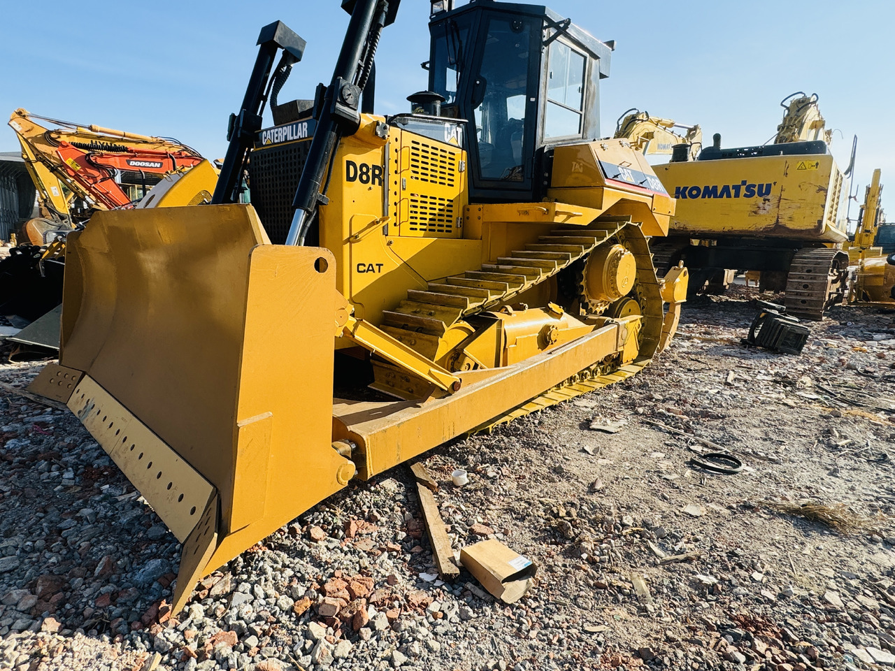 CATERPILLAR CAT D8R USED BULLDOZER D8T D4C D6G D7G D7R D7E D9R D10R Secondhand Dozer for Sale in Good Condition в лизинг CATERPILLAR CAT D8R USED BULLDOZER D8T D4C D6G D7G D7R D7E D9R D10R Secondhand Dozer for Sale in Good Condition: фото 13