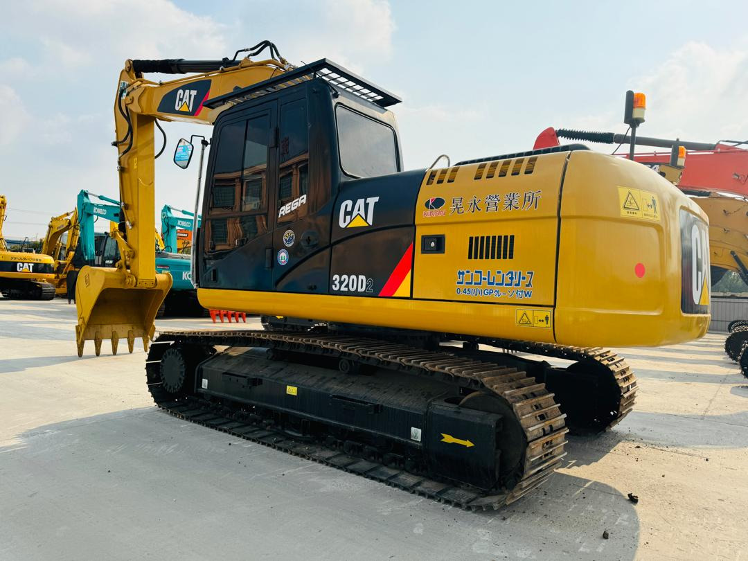 Caterpillar 320D CAT 320D2 320CL 320C 320GC 320GX 20 Ton Hydraulic Crawler Excavator in Good Quality and Ready to Ship - Гусеничный экскаватор: фото 1 Caterpillar 320D CAT 320D2 320CL 320C 320GC 320GX 20 Ton Hydraulic Crawler Excavator in Good Quality and Ready to Ship - Гусеничный экскаватор: фото 1