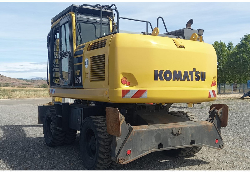 Komatsu PW180-10 - Колёсный экскаватор: фото 4 Komatsu PW180-10 - Колёсный экскаватор: фото 4