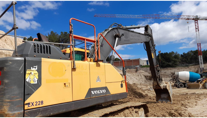 Volvo EC220EL - Гусеничный экскаватор: фото 3 Volvo EC220EL - Гусеничный экскаватор: фото 3