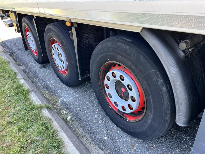 Kögel 3 - assige koeloplegger Carrier vector 1550 - Полуприцеп-рефрижератор: фото 5 Kögel 3 - assige koeloplegger Carrier vector 1550 - Полуприцеп-рефрижератор: фото 5