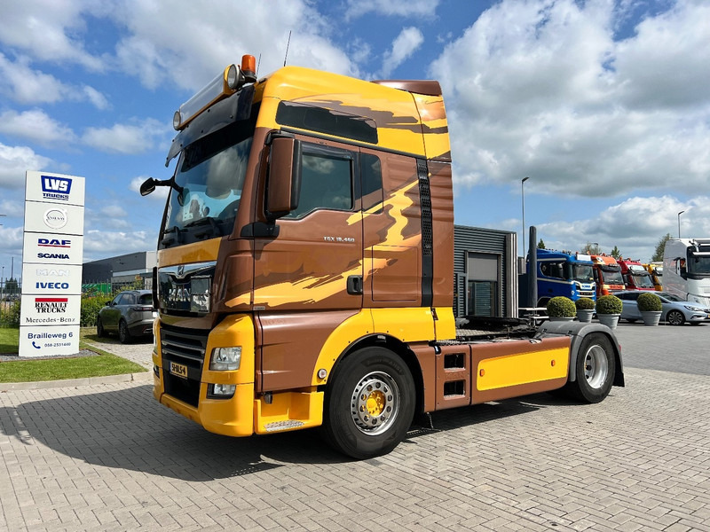 MAN TGX 18.460 4x2 trekker XXL / 2X Tank / ADR - Тягач: фото 1 MAN TGX 18.460 4x2 trekker XXL / 2X Tank / ADR - Тягач: фото 1