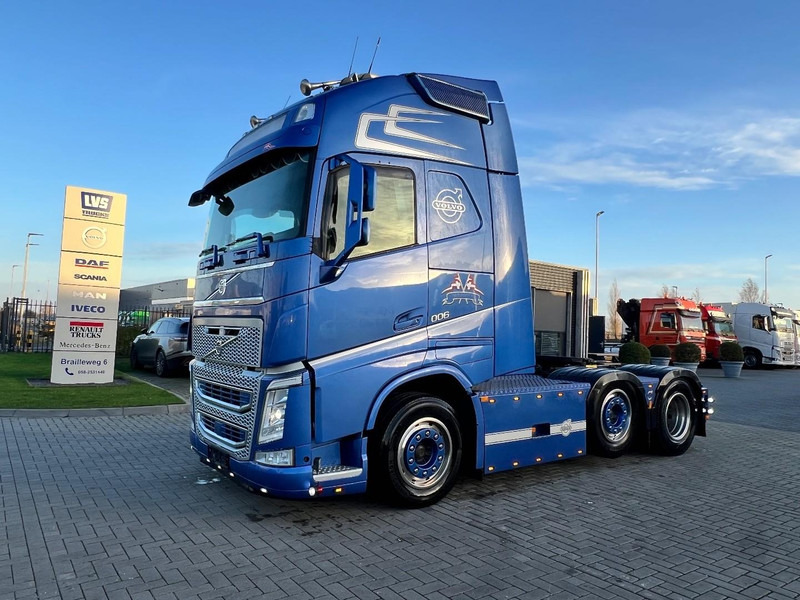 Volvo FH 500 6x2 vla trekker Globetrotter XL / Full Air / Stanclima / ADR EX/II, EX/III, AT, FL - Тягач: фото 1 Volvo FH 500 6x2 vla trekker Globetrotter XL / Full Air / Stanclima / ADR EX/II, EX/III, AT, FL - Тягач: фото 1