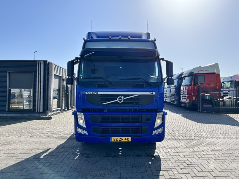 Volvo FM 370 4x2 trekker Globetrotter / Euro 5 /NEW TUV - Тягач: фото 2 Volvo FM 370 4x2 trekker Globetrotter / Euro 5 /NEW TUV - Тягач: фото 2