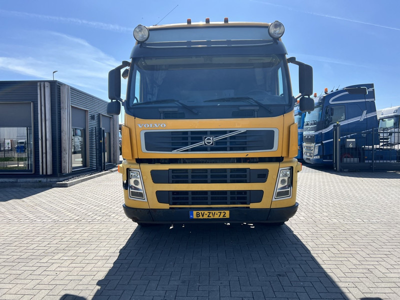 Volvo FM480 6X2 containersysteem Globetrotter / NCH systeem / 10 Tyres - Тросовый мультилифт: фото 2 Volvo FM480 6X2 containersysteem Globetrotter / NCH systeem / 10 Tyres - Тросовый мультилифт: фото 2