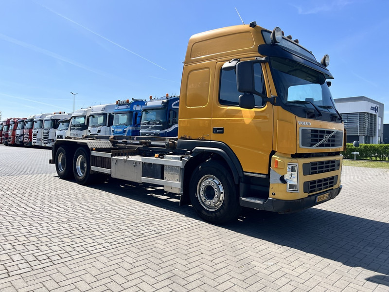 Volvo FM480 6X2 containersysteem Globetrotter / NCH systeem / 10 Tyres - Тросовый мультилифт: фото 3 Volvo FM480 6X2 containersysteem Globetrotter / NCH systeem / 10 Tyres - Тросовый мультилифт: фото 3