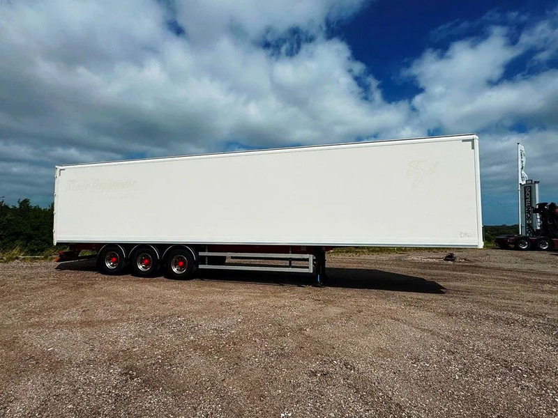 SDC 13,60 Boks - Полуприцеп-фургон: фото 5 SDC 13,60 Boks - Полуприцеп-фургон: фото 5