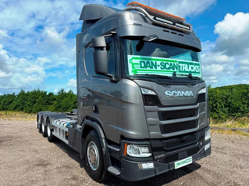Scania R650 V8 NGS Steel / Air suspension. 4550mm weelbase. - Грузовик-шасси: фото 2 Scania R650 V8 NGS Steel / Air suspension. 4550mm weelbase. - Грузовик-шасси: фото 2