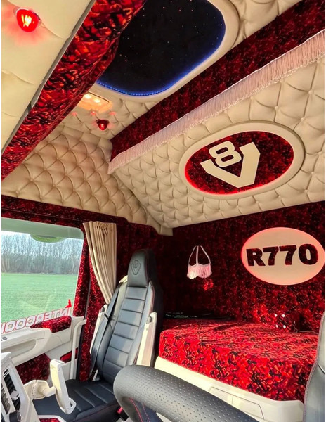 Scania R770 V8 NGS Special Interior. Only 110000 km. Air/ Air suspensiom. Hydr, system. - Тягач: фото 3 Scania R770 V8 NGS Special Interior. Only 110000 km. Air/ Air suspensiom. Hydr, system. - Тягач: фото 3
