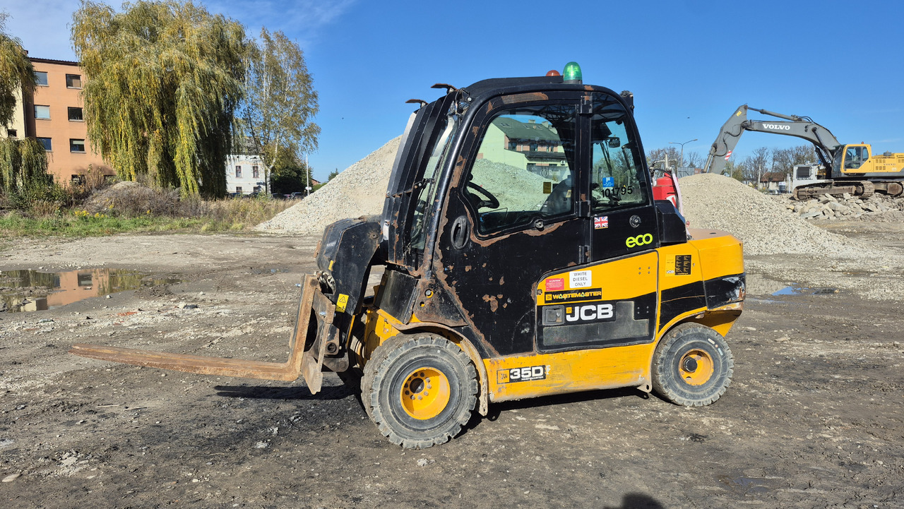 JCB TLT35D 2WD - Дизельный погрузчик: фото 1 JCB TLT35D 2WD - Дизельный погрузчик: фото 1