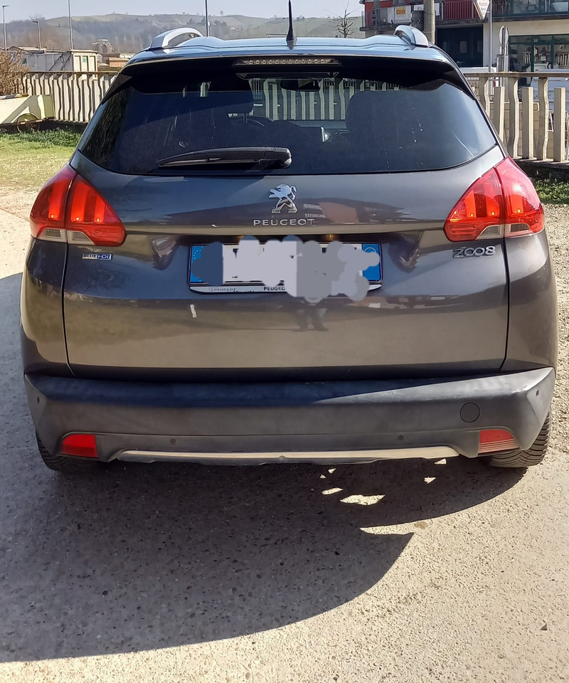 PEUGEOT 2008 - Седан: фото 5 PEUGEOT 2008 - Седан: фото 5