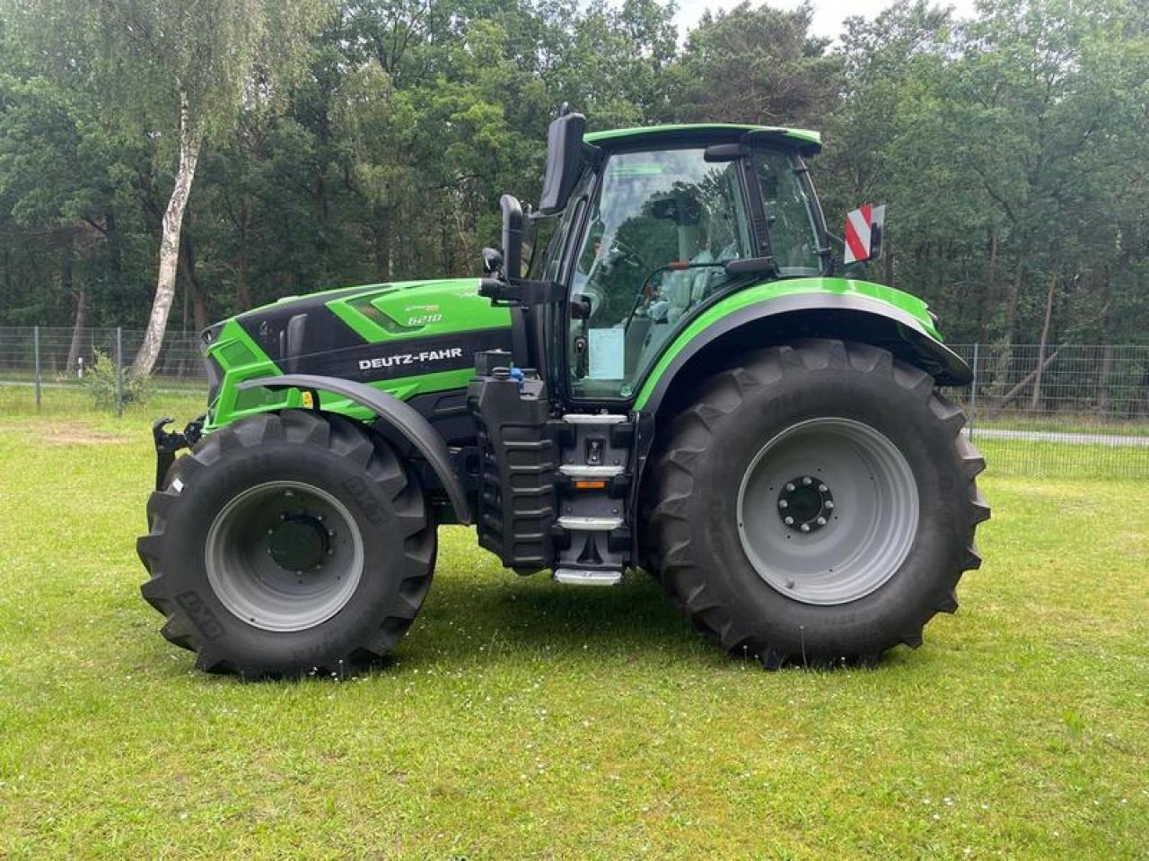 Deutz-Fahr 6210 PSHIFT AKTIONSPREIS!! - Трактор: фото 2 Deutz-Fahr 6210 PSHIFT AKTIONSPREIS!! - Трактор: фото 2