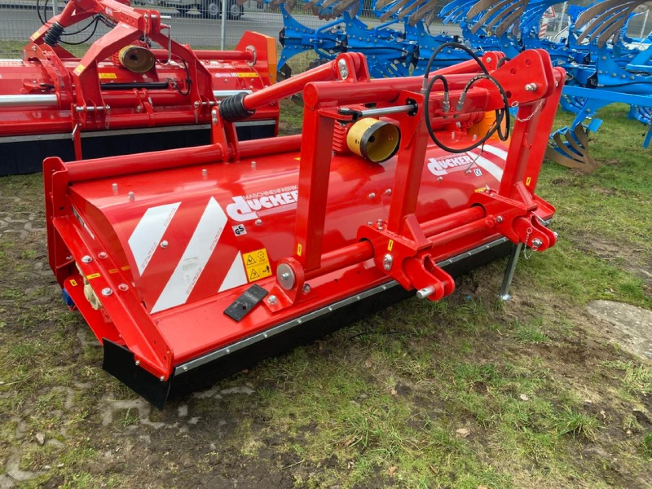 Dücker UM 27AKTION - Косилка-измельчитель: фото 1 Dücker UM 27AKTION - Косилка-измельчитель: фото 1