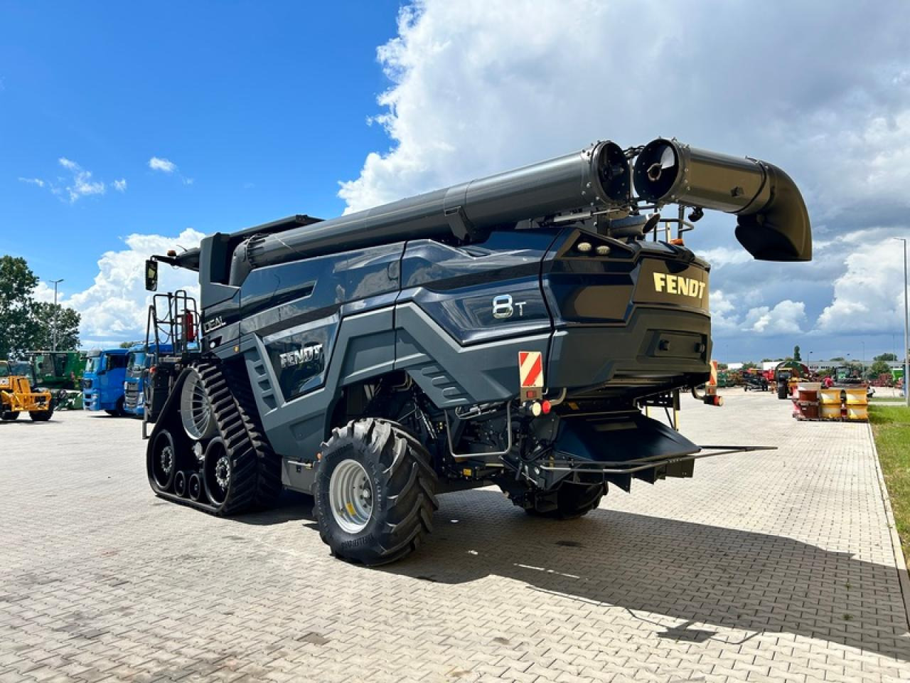 Fendt AKTIONIDEAL 8T - Зерноуборочный комбайн: фото 3 Fendt AKTIONIDEAL 8T - Зерноуборочный комбайн: фото 3