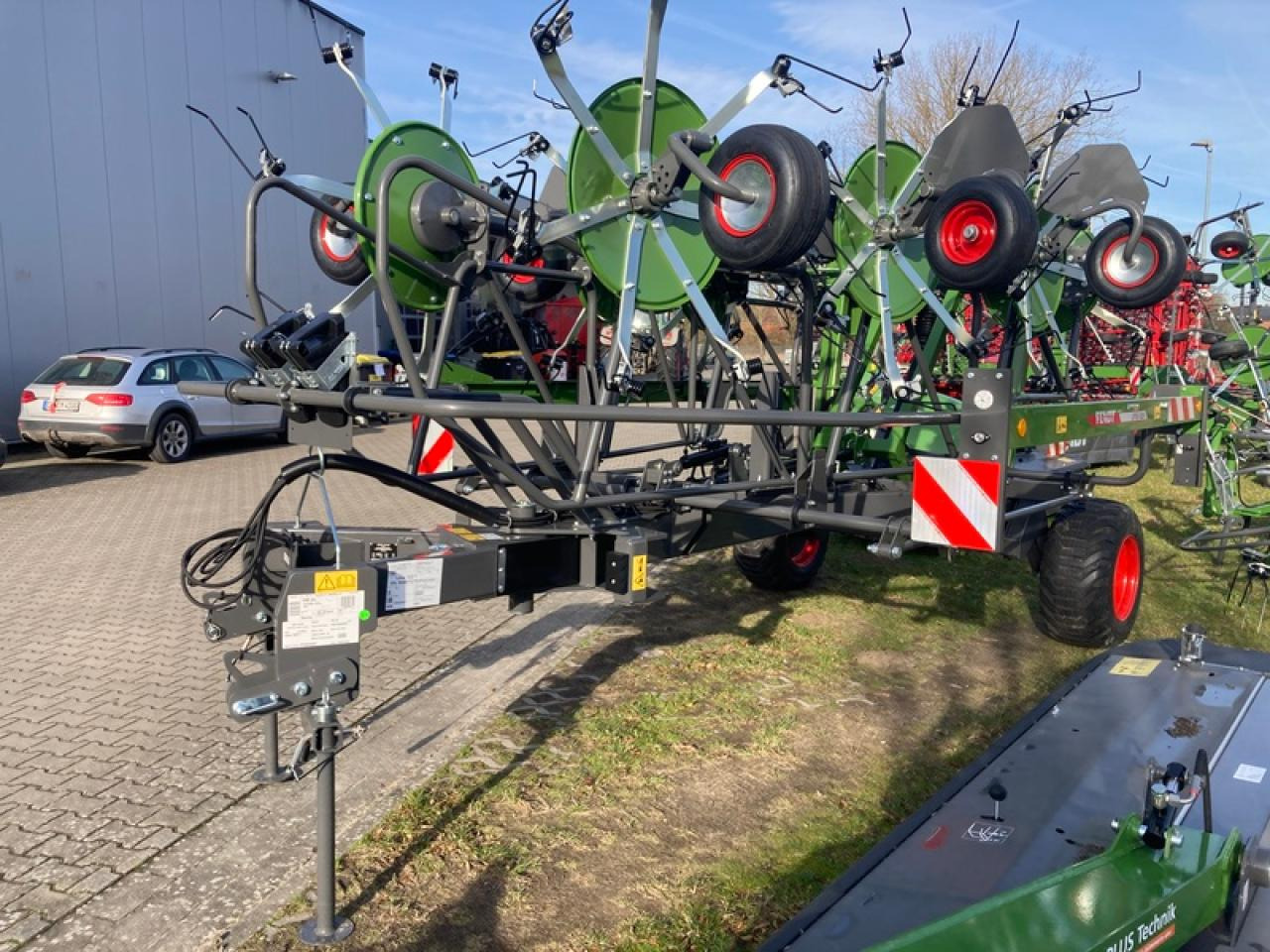 Fendt LOTUS 1020 T - Сеноворошилка: фото 4 Fendt LOTUS 1020 T - Сеноворошилка: фото 4