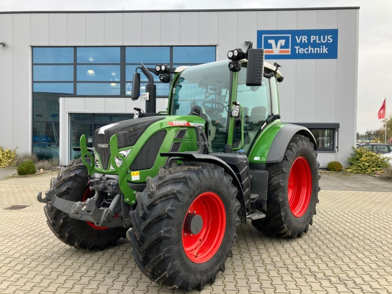 Fendt VARIO 516 VARIO GEN 3 // RTK - Трактор: фото 1 Fendt VARIO 516 VARIO GEN 3 // RTK - Трактор: фото 1