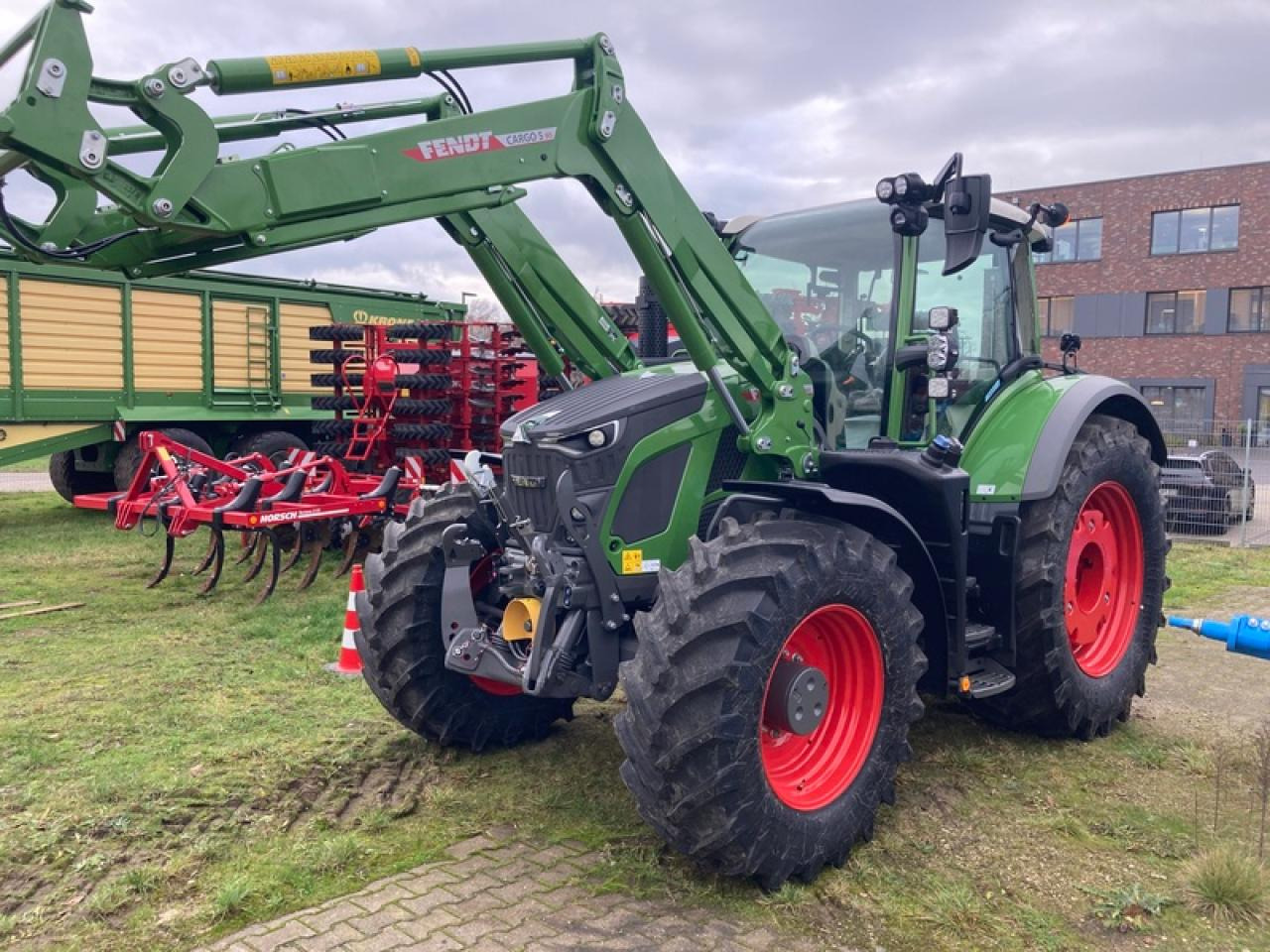 Fendt VARIO 620 PROFI PLUS SETTING 2 - Трактор: фото 2 Fendt VARIO 620 PROFI PLUS SETTING 2 - Трактор: фото 2