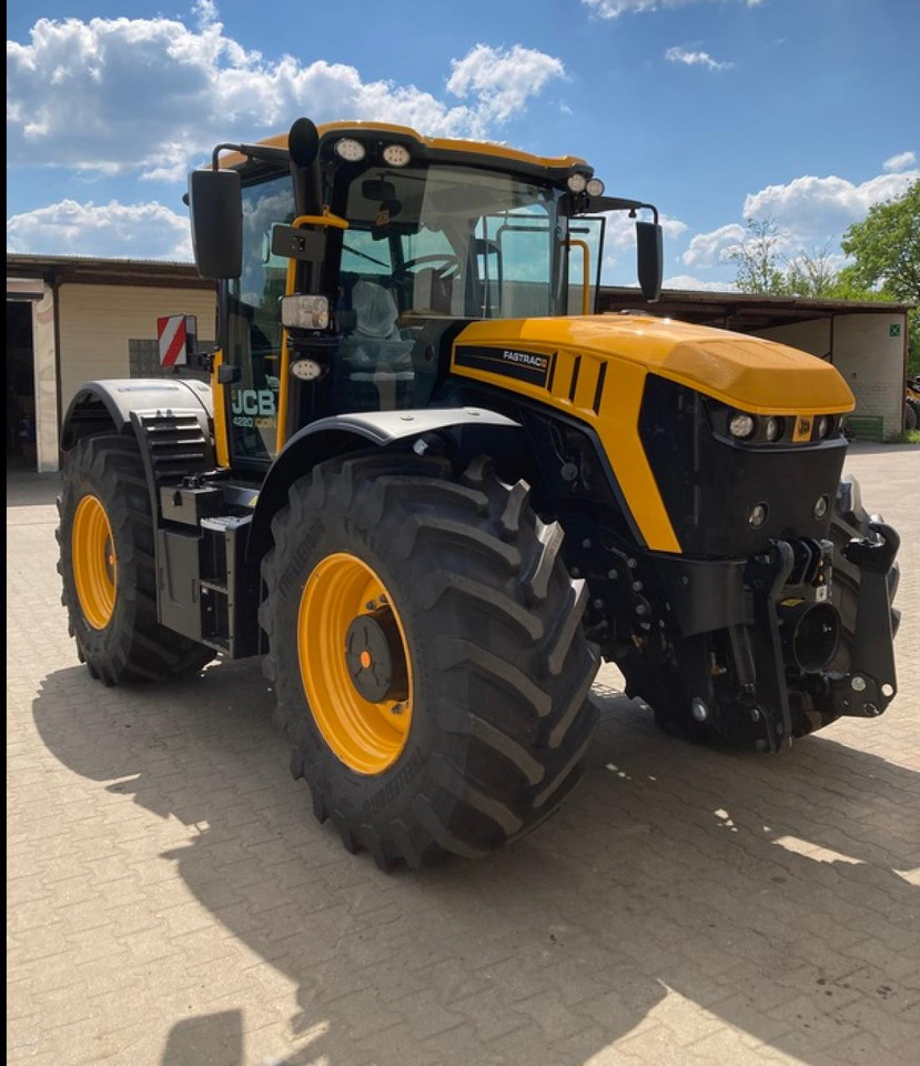 JCB FASTRAC 4220 - Трактор: фото 1 JCB FASTRAC 4220 - Трактор: фото 1