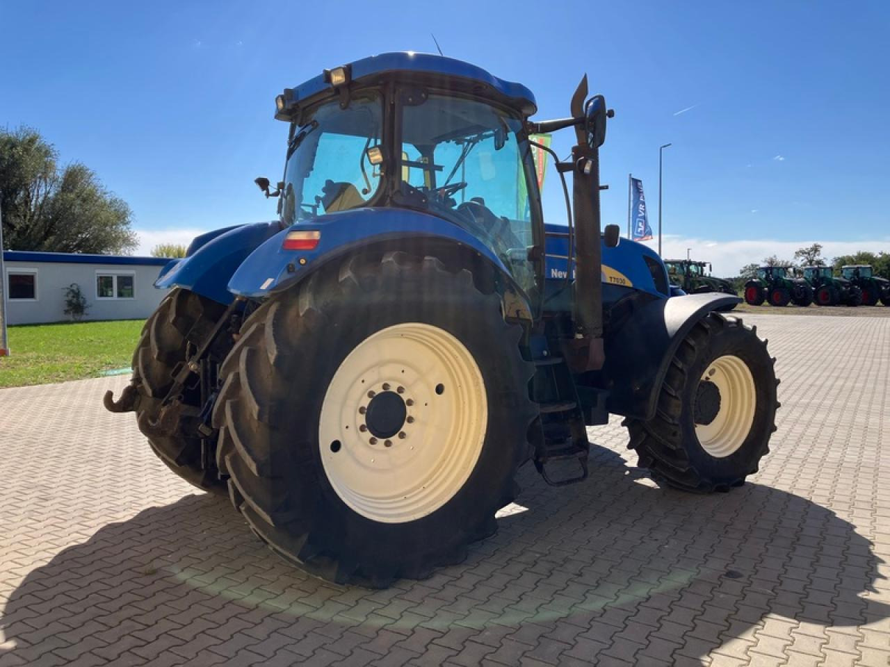 New Holland T7030 // GPS STARFIRE 6000 - Трактор: фото 3 New Holland T7030 // GPS STARFIRE 6000 - Трактор: фото 3