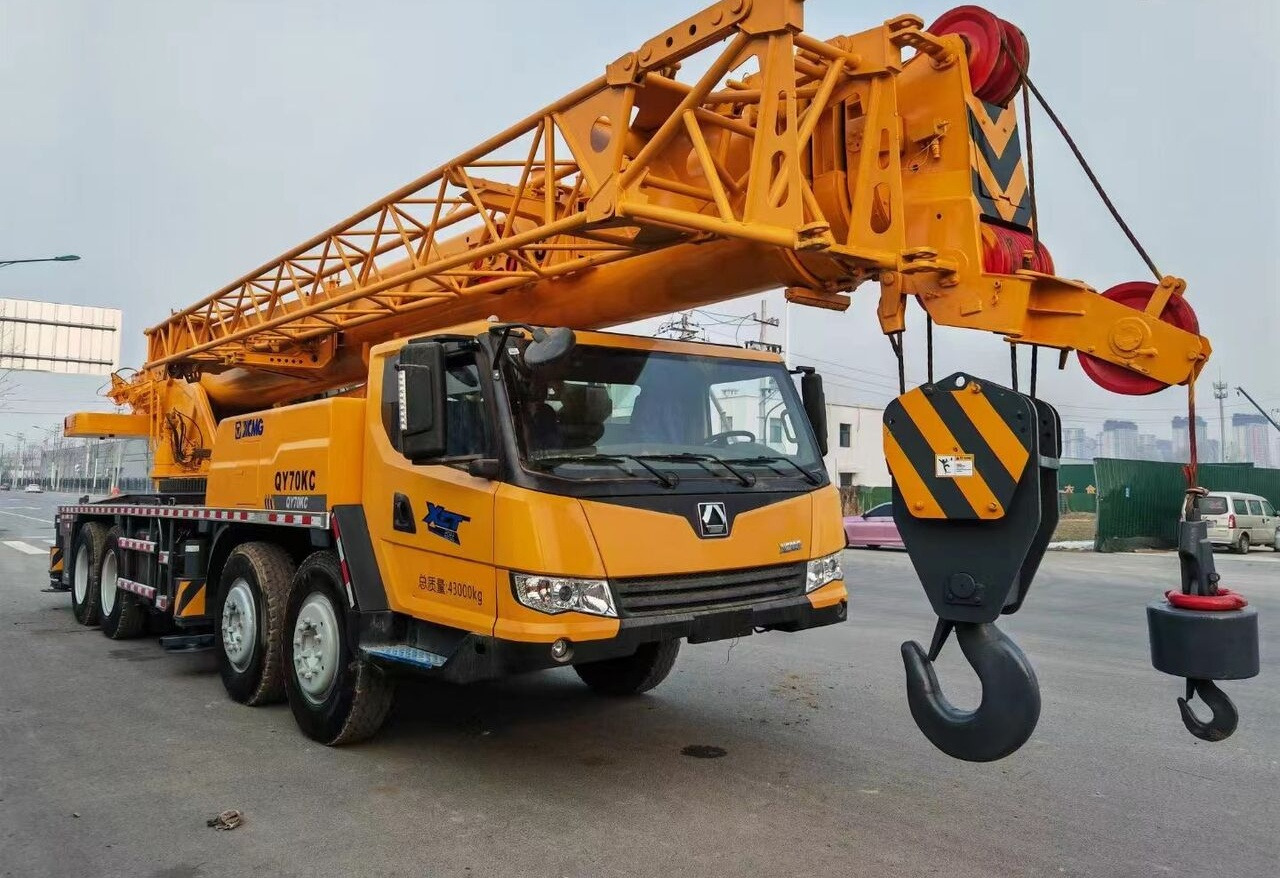 XCMG  - Мобильный кран: фото 1 XCMG  - Мобильный кран: фото 1