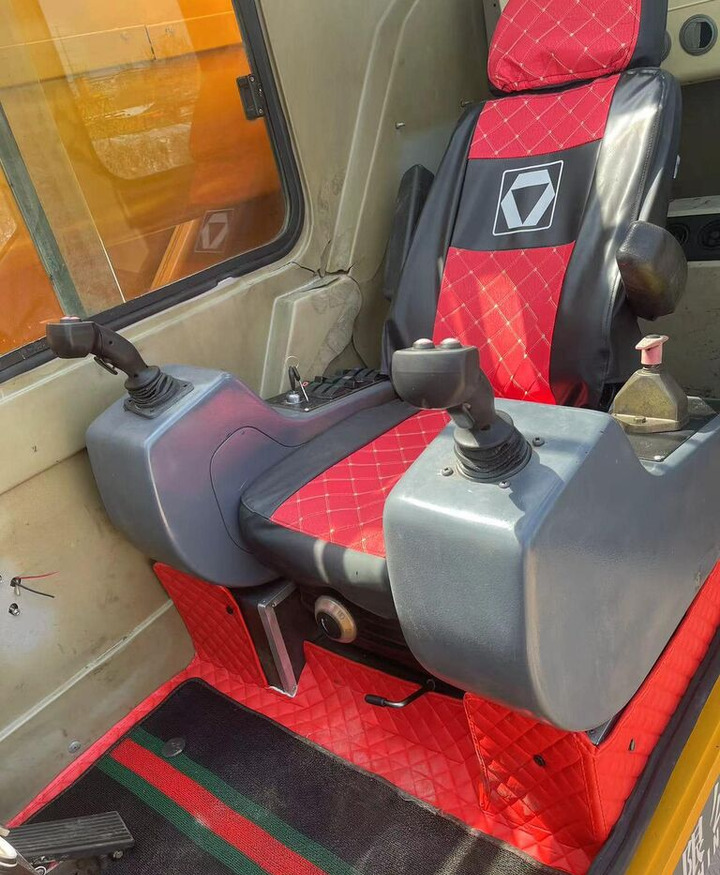 XCMG QY100K QY100K-II QY90K 100T 100ton 50 60 70 80 - Мобильный кран: фото 5 XCMG QY100K QY100K-II QY90K 100T 100ton 50 60 70 80 - Мобильный кран: фото 5