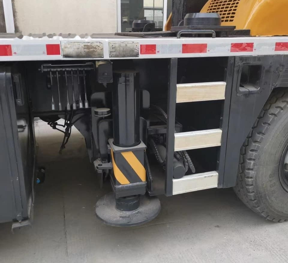 Мобильный кран XCMG XCMG 50ton 70ton QY75KC QY75K5A XCT70L5: фото 6 Мобильный кран XCMG XCMG 50ton 70ton QY75KC QY75K5A XCT70L5: фото 6
