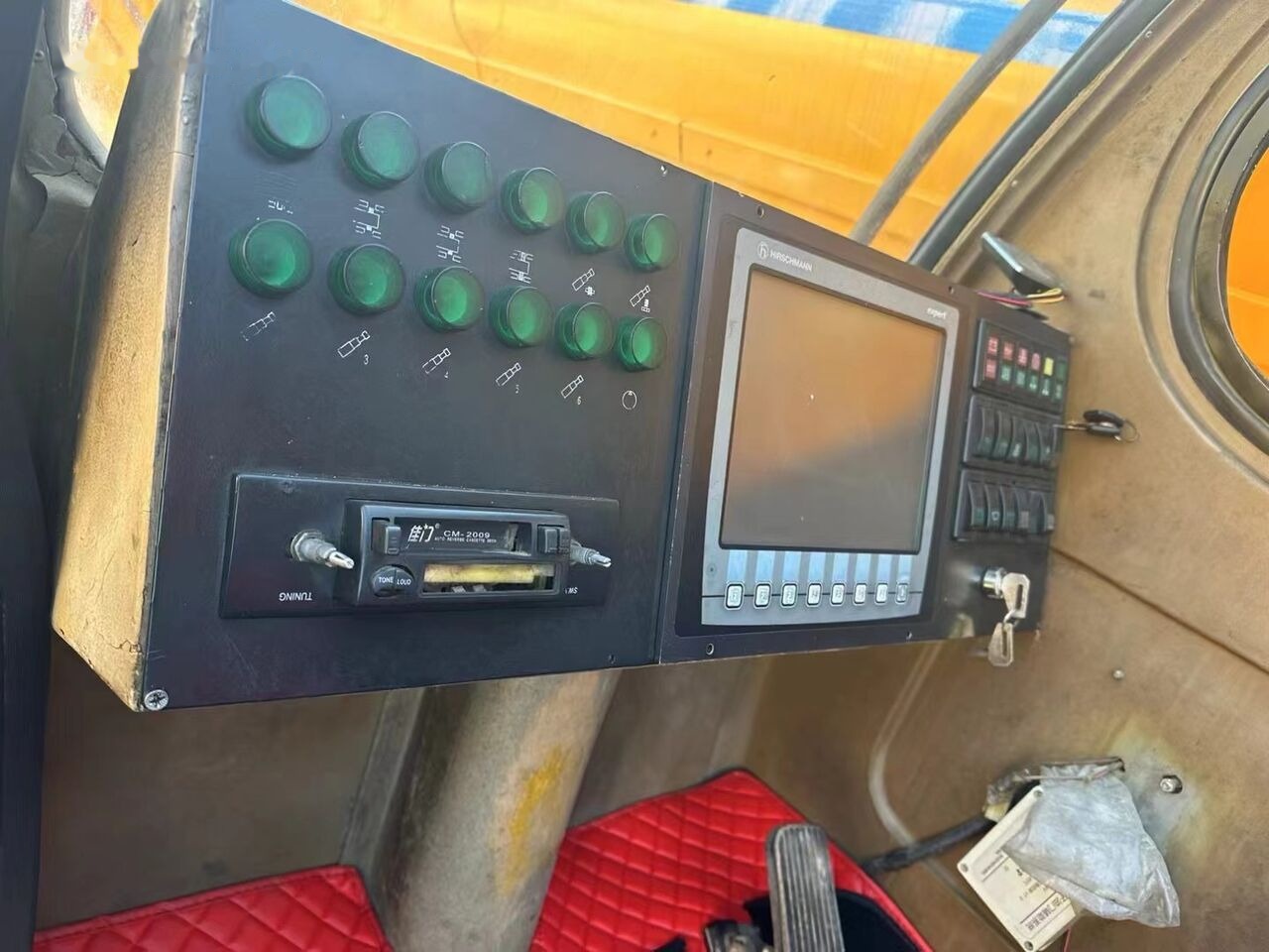 Мобильный кран XCMG XCT50 QY50K QY70K QY100K QY130K 35 50 70 80 130 truck crane [ Copy ]: фото 7