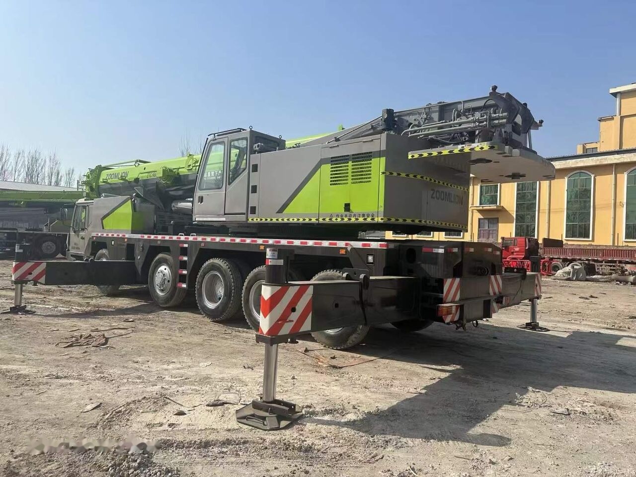 Zoomlion ZTC900V 90T 90ton 80ton 100ton - Мобильный кран: фото 4 Zoomlion ZTC900V 90T 90ton 80ton 100ton - Мобильный кран: фото 4