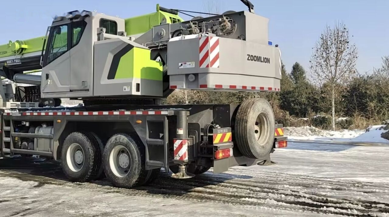Zoomlion zoomlion ZTC350 ZTC500V ZTC700V ZTC900V 35 50 70 90 used truck c - Мобильный кран: фото 5 Zoomlion zoomlion ZTC350 ZTC500V ZTC700V ZTC900V 35 50 70 90 used truck c - Мобильный кран: фото 5