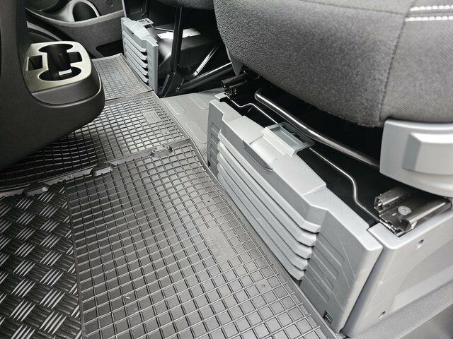 FIAT Ducato 120 L2H1 Premium Kabine + Visibility... - Легковой фургон: фото 5 FIAT Ducato 120 L2H1 Premium Kabine + Visibility... - Легковой фургон: фото 5