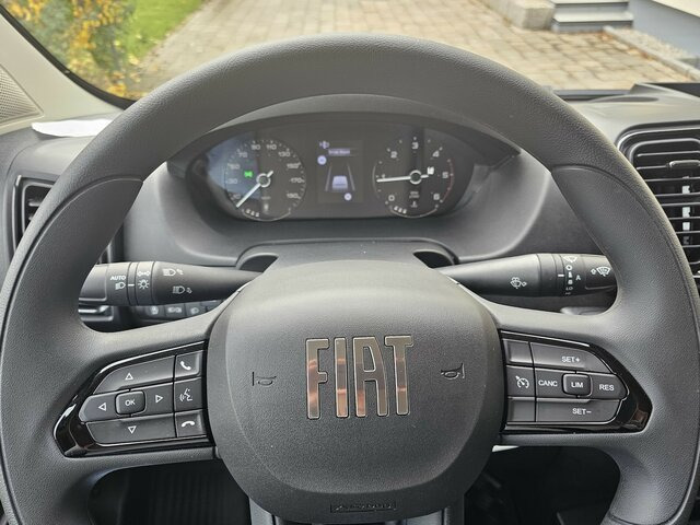 FIAT Ducato 140 DOKA Pritsche 2,9 Meter Klima DAB... - Малотоннажный бортовой грузовик, Грузопассажирский фургон: фото 4 FIAT Ducato 140 DOKA Pritsche 2,9 Meter Klima DAB... - Малотоннажный бортовой грузовик, Грузопассажирский фургон: фото 4