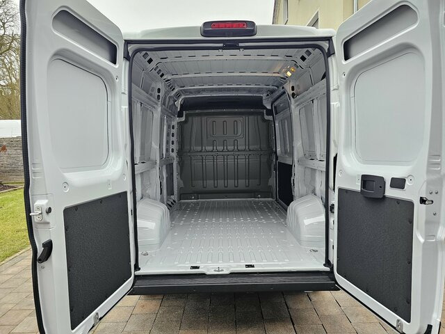 Новый Цельнометаллический фургон FIAT Ducato 35 140 L2H2 Klima Temp 260° Kamera PDC...: фото 25