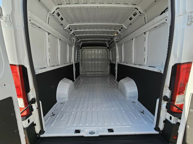 Новый Цельнометаллический фургон FIAT Ducato 35 MAXI L4H2 140 15m³ Serie10 9.2 Safety: фото 24