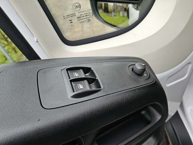 FIAT Ducato MAXI Serie 9.2 2025 DOKA 3-Seitenkiipper... - Самосвал: фото 4 FIAT Ducato MAXI Serie 9.2 2025 DOKA 3-Seitenkiipper... - Самосвал: фото 4