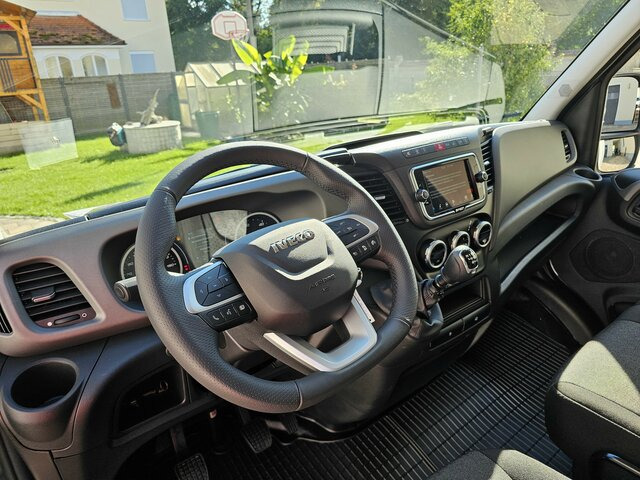 IVECO Daily 35S18 3.0 Koffer Voll-LED Navigation... - Фургон с закрытым кузовом: фото 5 IVECO Daily 35S18 3.0 Koffer Voll-LED Navigation... - Фургон с закрытым кузовом: фото 5