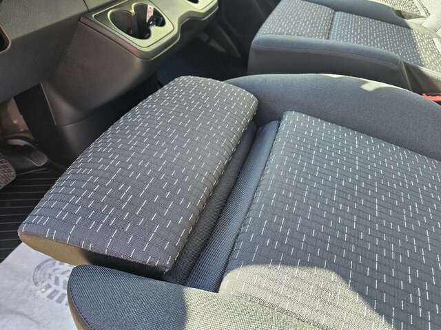 MERCEDES-BENZ Sprinter 317 CDI Kasten L2H2 AHK 3,5t MBUX10,25... - Цельнометаллический фургон: фото 4 MERCEDES-BENZ Sprinter 317 CDI Kasten L2H2 AHK 3,5t MBUX10,25... - Цельнометаллический фургон: фото 4