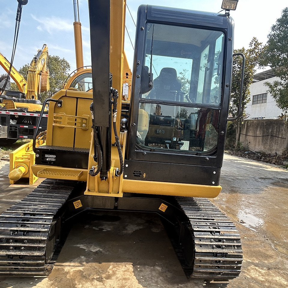 CAT 305.5E2 Excavator - Гусеничный экскаватор: фото 2 CAT 305.5E2 Excavator - Гусеничный экскаватор: фото 2