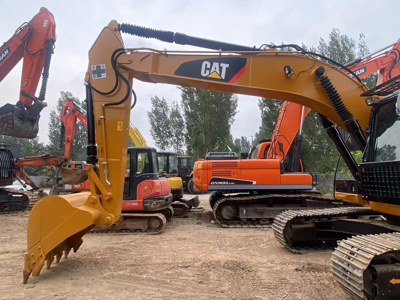 CAT 320DL Excavator - Гусеничный экскаватор: фото 1 CAT 320DL Excavator - Гусеничный экскаватор: фото 1