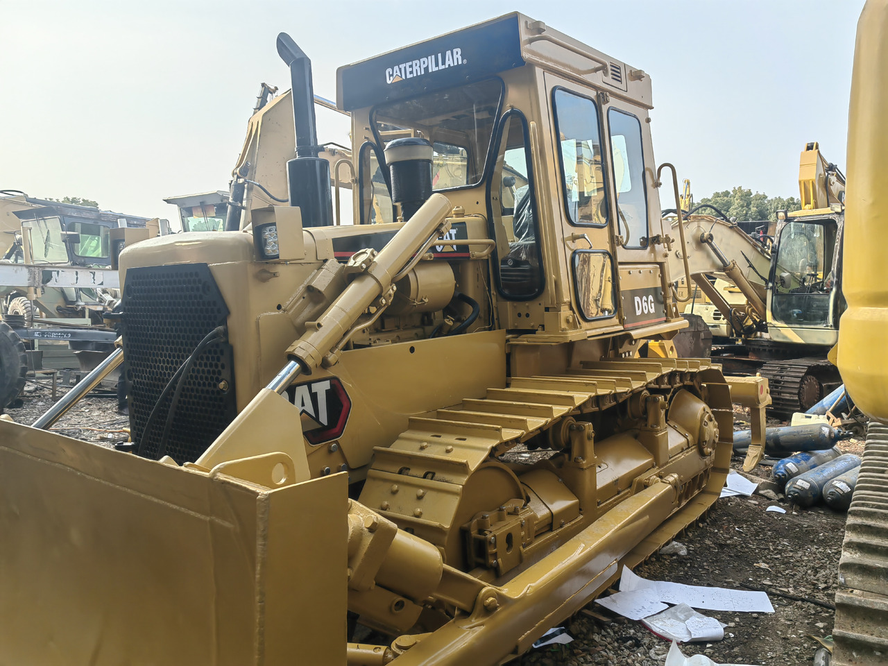 CAT D6G Bulldozer - Бульдозер: фото 2 CAT D6G Bulldozer - Бульдозер: фото 2