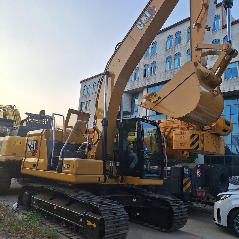 CAT320GC - Гусеничный экскаватор: фото 3 CAT320GC - Гусеничный экскаватор: фото 3