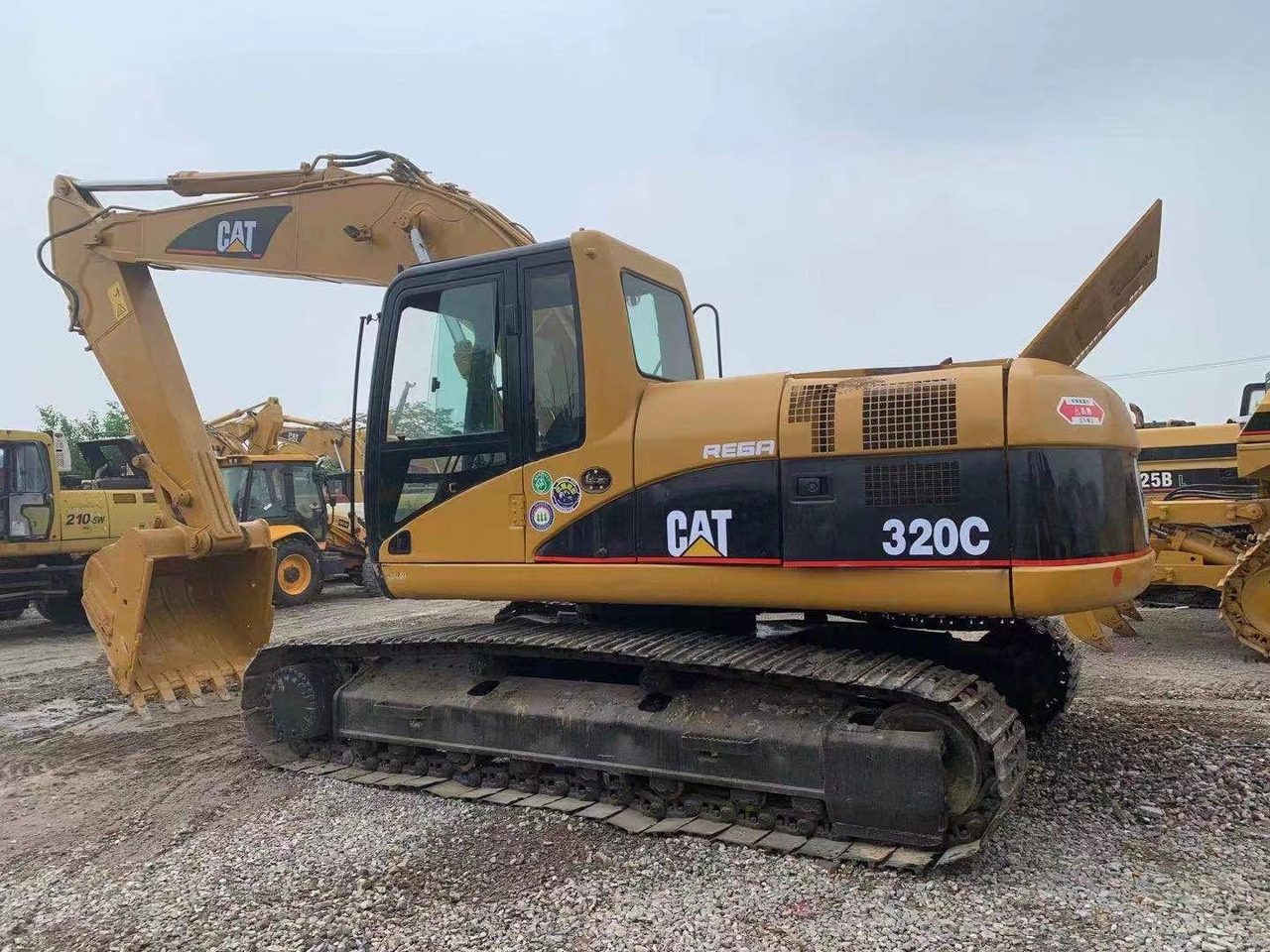 Cat 320c excavator - Гусеничный экскаватор: фото 1 Cat 320c excavator - Гусеничный экскаватор: фото 1