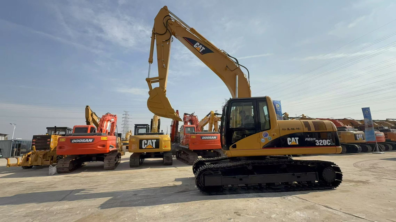 Cat 320cl excavator - Гусеничный экскаватор: фото 5 Cat 320cl excavator - Гусеничный экскаватор: фото 5
